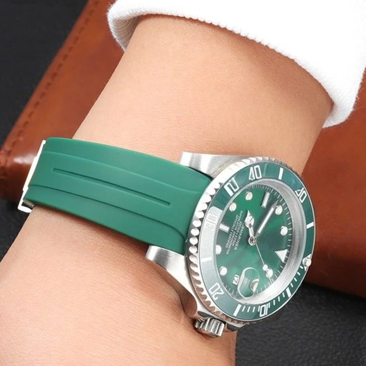 Curved-End Rubber Watch Strap 20mm–22mm – Compatible with Rolex Daytona-VivaStraps-Viva Timepiece