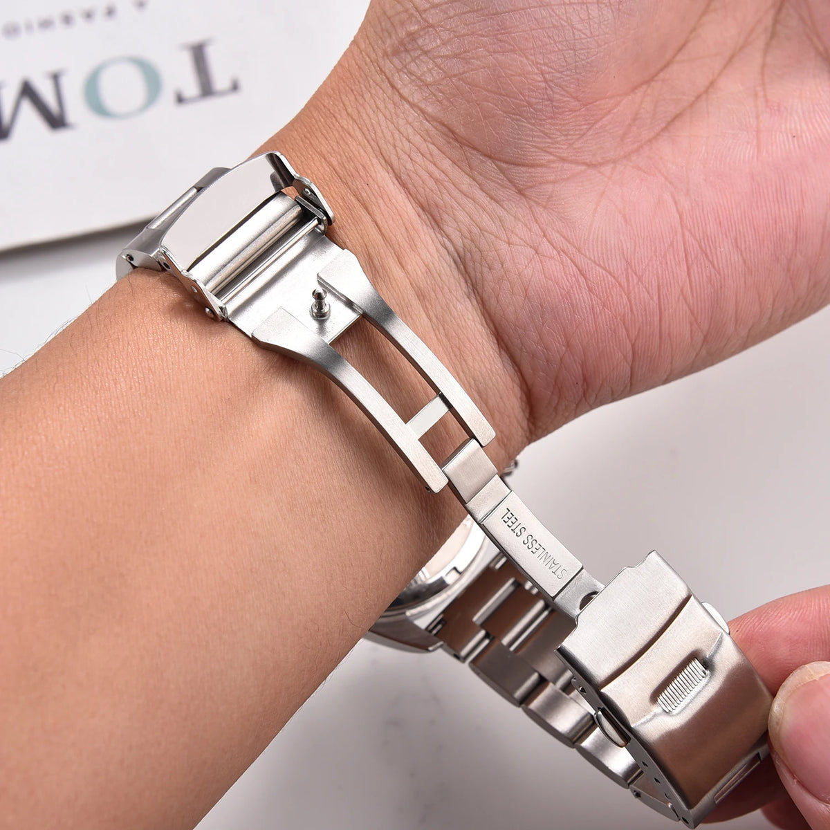 Heavy-Duty Quick Release Stainless Steel Watch Bracelet 18–22mm