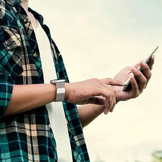 Magnetic Milanese Mesh Loop Strap for Apple Watch 38mm–45mm-ModuLoop-Viva Timepiece