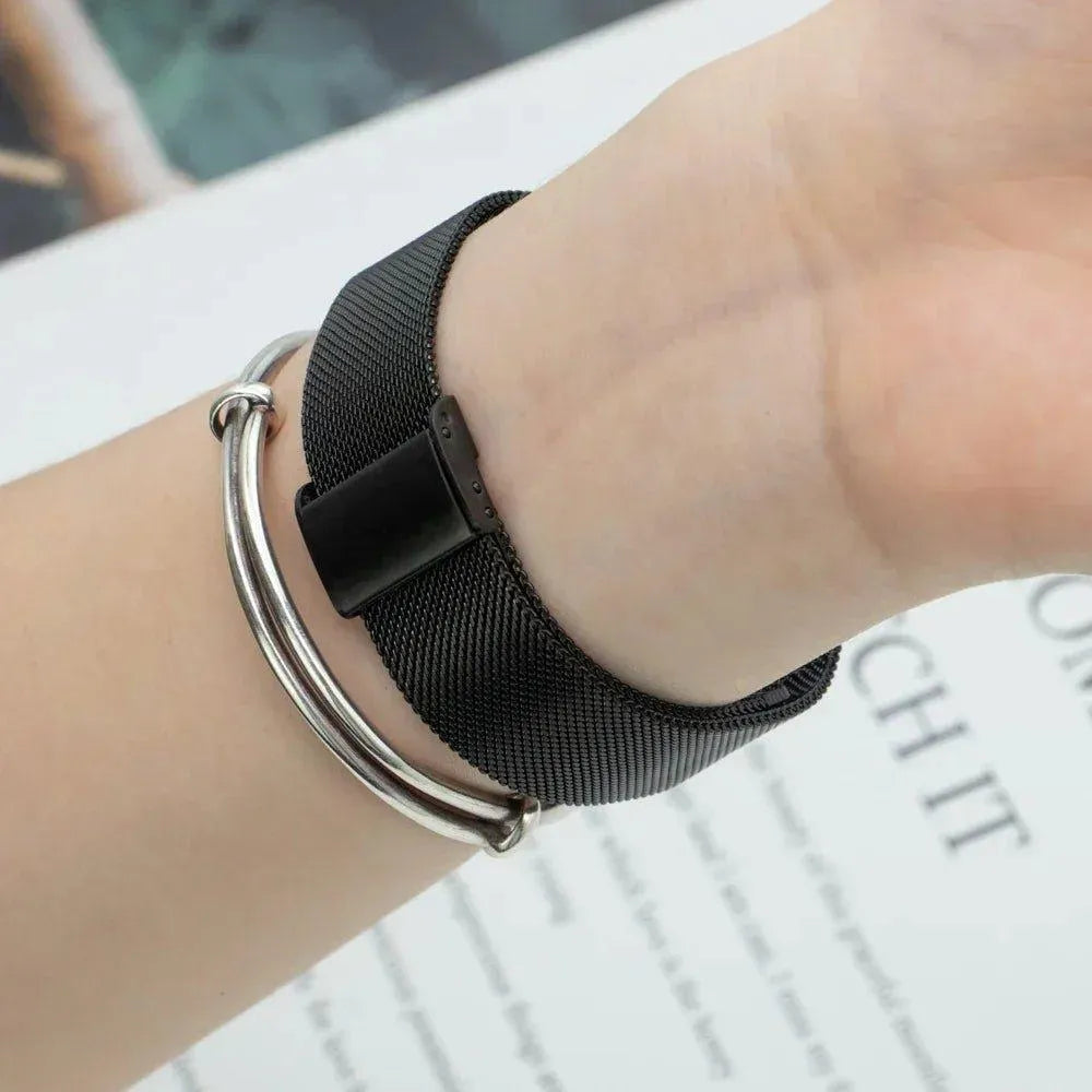 Slim Milanese Mesh Steel Strap Compatible with Apple Watch 38–49mm