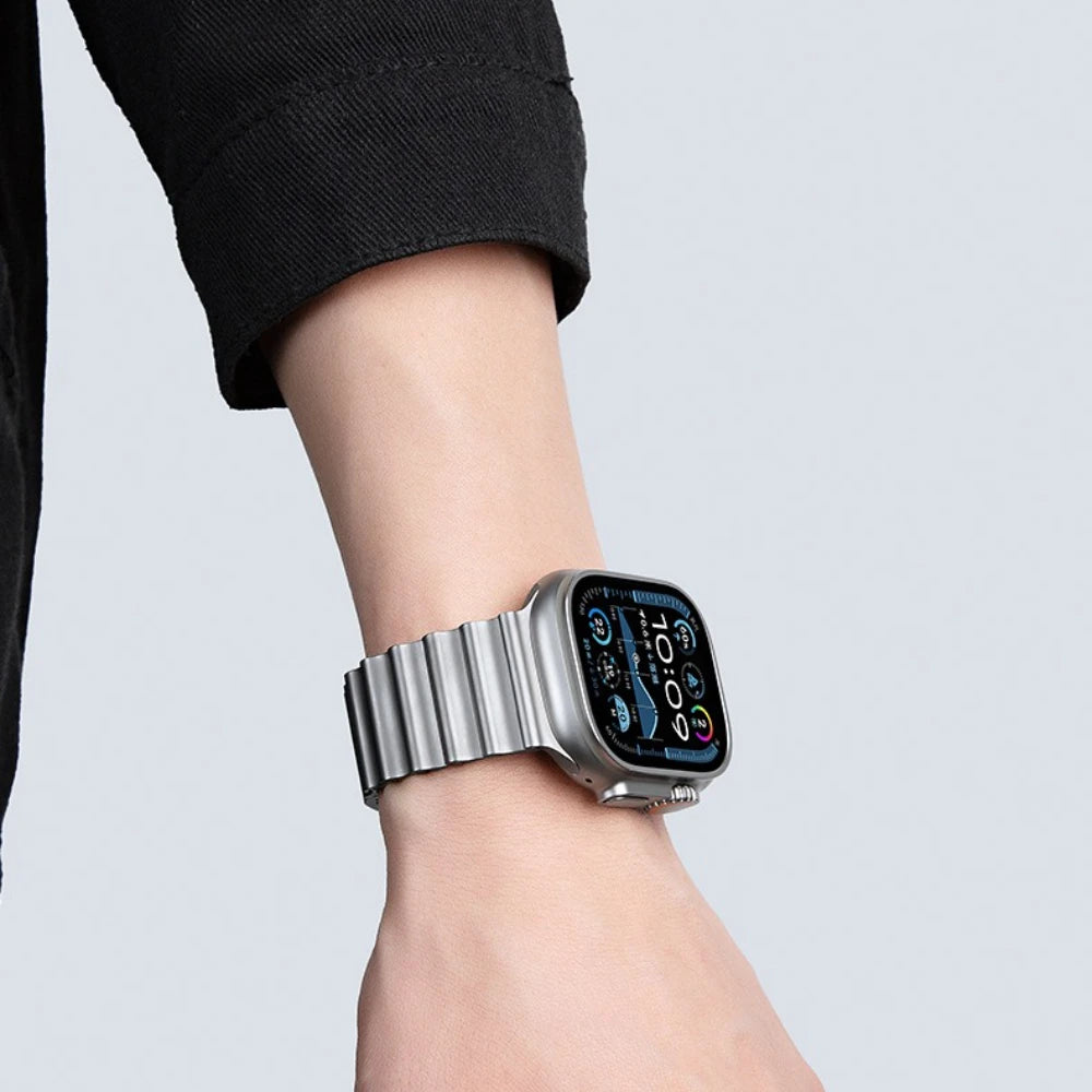 Stainless Steel Magnetic Band Compatible with Apple Watch 42mm–49mm