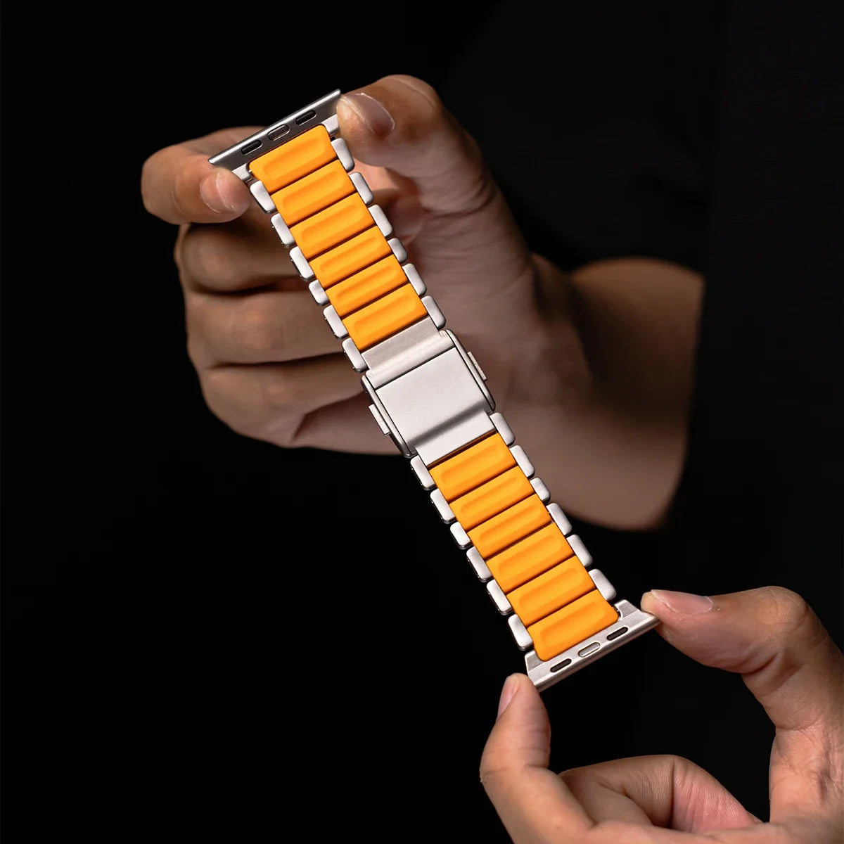 Titanium Magnetic Bracelet Strap – Compatible with Apple Watch