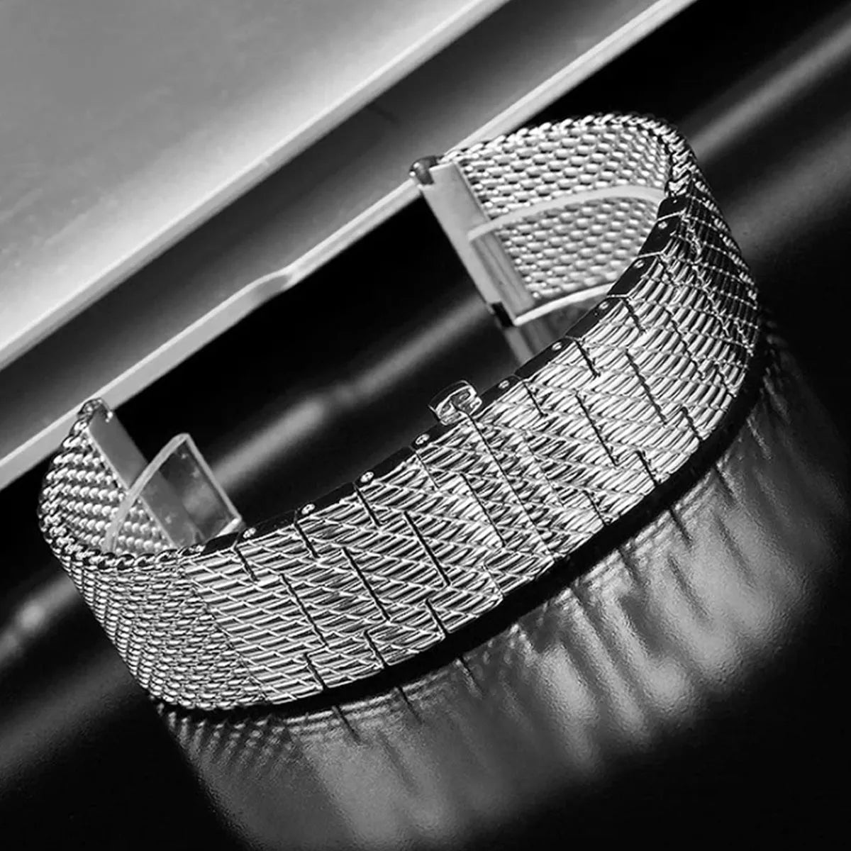 Milanese Stainless Steel Watch Strap – Compatible with Citizen Blue Angels-ChronoCraft-Viva Timepiece